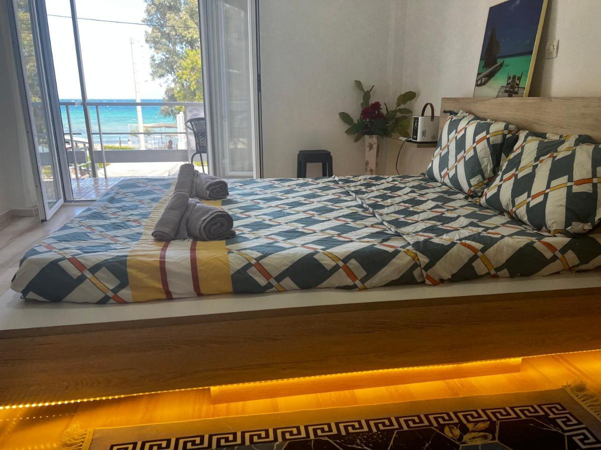 一线海景房seaview Apartment Artemida  Esterno foto